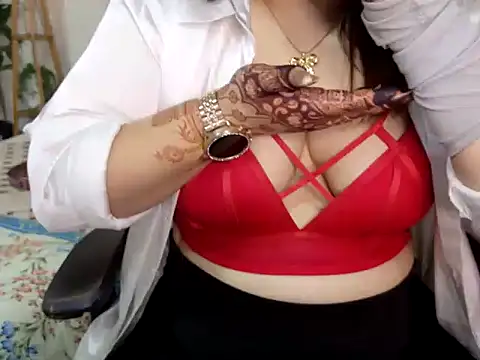 sizzling alice online show from October 8, 5:50 pm