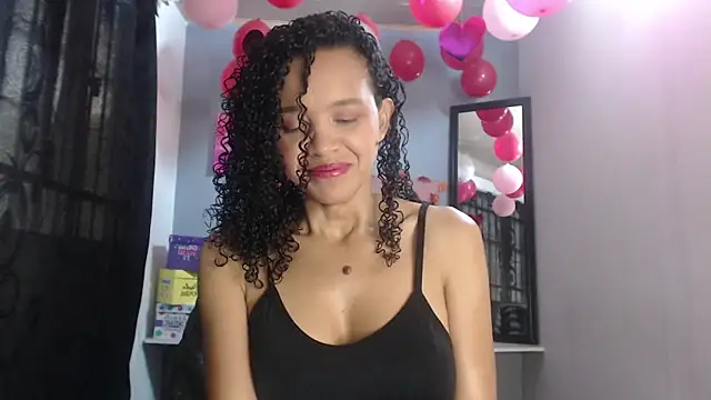 Snapshot of alma_azul chatting on September 23, 12:47 pm alma azul online show from September 23, 12:47 pm