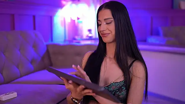 ArinaCarter online show from October 3, 5:29 pm