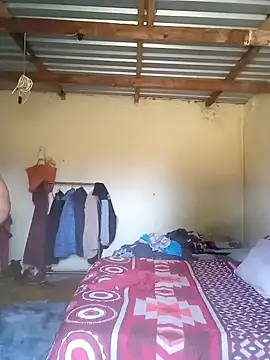 Snapshot of Curvycandy95 chatting on October 14, 5:54 am Curvycandy95 online show from October 14, 5:54 am