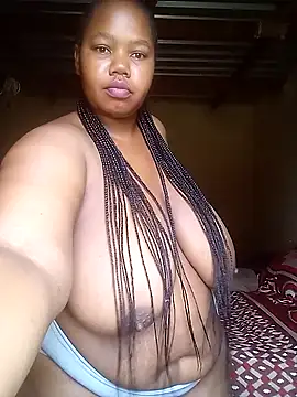 Curvycandy95 online show from November 3, 7:01 am