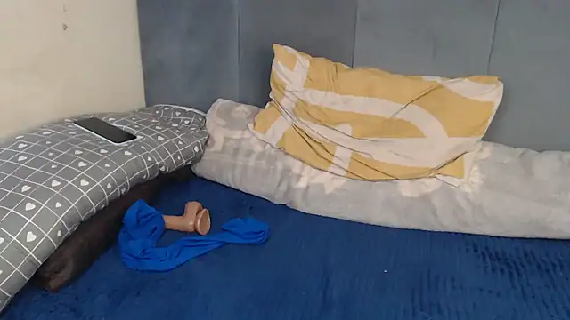 Snapshot of Tyllorsavage chatting on October 12, 2:08 pm Tyllorsavage online show from October 12, 2:08 pm