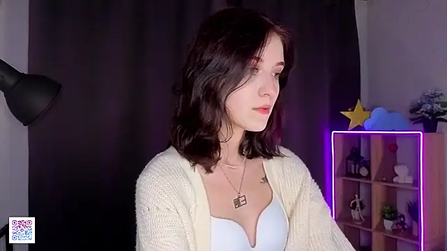 BelindaParbs online show from September 20, 6:17 pm