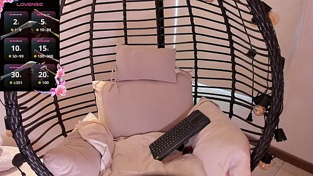 IssisSmith online show from September 17, 8:51 pm