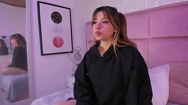 Ariel Wattson online show from October 15, 7:27 pm