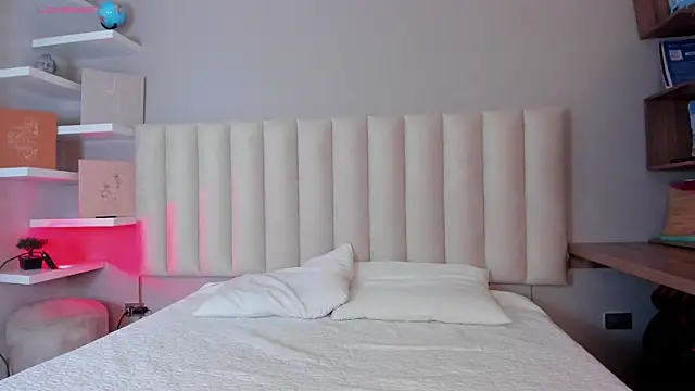 Maraia Ford online show from September 24, 8:41 pm