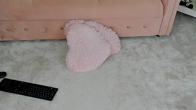 Snapshot of ReynaTheVixen chatting on October 24, 4:47 pm ReynaTheVixen online show from October 24, 4:47 pm