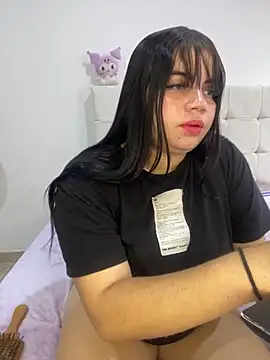 Snapshot of Kuromy_x chatting on October 27, 7:08 pm Kuromy x online show from October 27, 7:08 pm