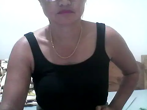 nathalie0045 online show from February 19, 10:52 pm