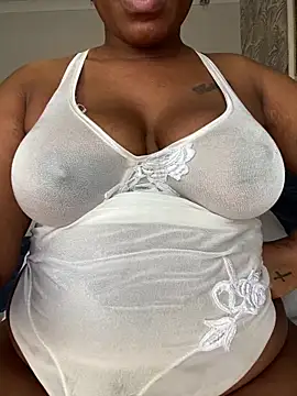 Snapshot of fatpussydallx chatting on October 2, 4:50 am fatpussydallx online show from October 2, 4:50 am