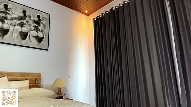 Snapshot of LezlieGreet chatting on November 1, 6:06 am LezlieGreet online show from November 1, 6:06 am