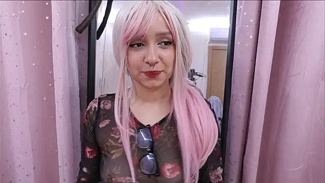 CoralineSky online show from October 20, 10:02 pm