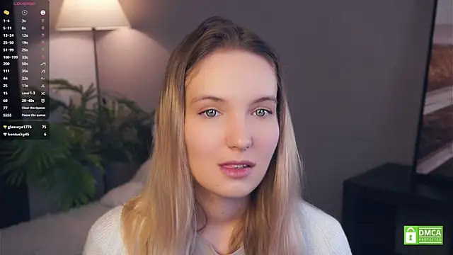 HongTomczak online show from October 29, 7:34 am