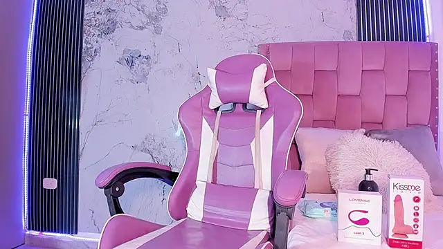 Snapshot of Mia_Duarte1 chatting on October 1, 7:41 pm Mia Duarte1 online show from October 1, 7:41 pm