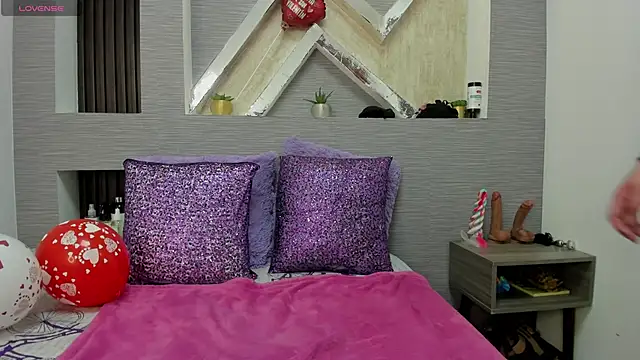 roxana santini online show from October 9, 3:49 pm