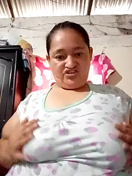 Snapshot of Sexyy-BBW chatting on October 11, 1:58 pm Sexyy-BBW online show from October 11, 1:58 pm