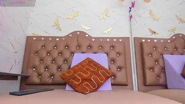 Zoe-Johnson  online show from September 27, 10:17 pm