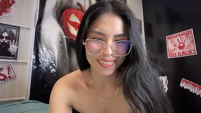 Snapshot of sasha_jonne chatting on October 21, 3:43 am sasha jonne online show from October 21, 3:43 am