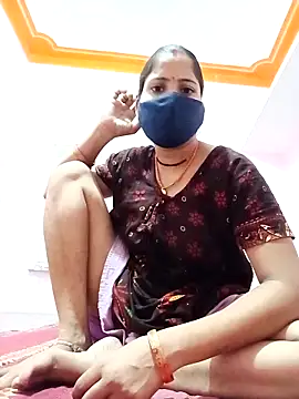 Snapshot of Sexi_savitri chatting on October 6, 10:32 am Sexi savitri online show from October 6, 10:32 am