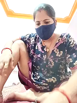 Snapshot of Sexi_savitri chatting on October 5, 10:20 am Sexi savitri online show from October 5, 10:20 am