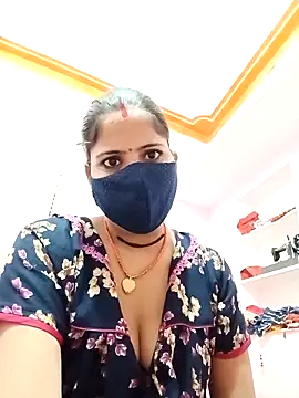 Snapshot of Sexi_savitri chatting on October 1, 4:50 am Sexi savitri online show from October 1, 4:50 am