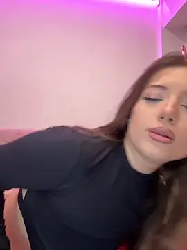 Angel  Vibe online show from February 6, 8:23 pm