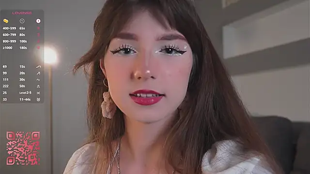 DreamyDaisy online show from October 28, 8:25 pm