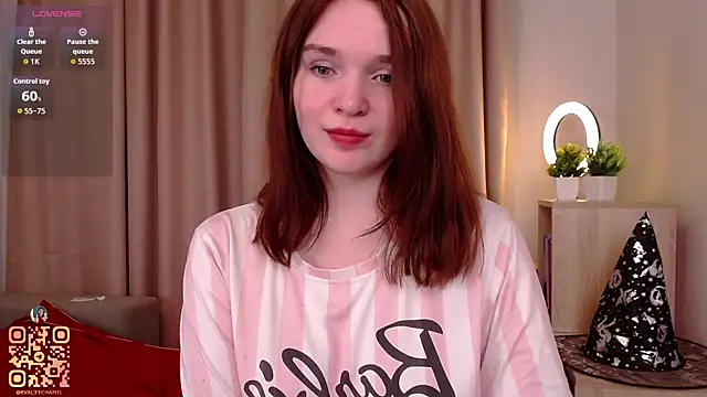 Snapshot of EvaJackson111 chatting on October 19, 2:52 pm EvaJackson111 online show from October 19, 2:52 pm