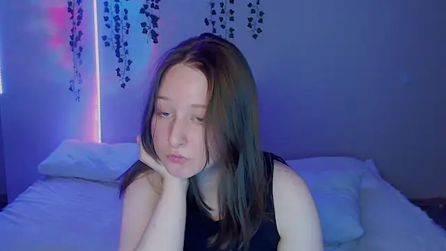 EmmaWise 221 online show from September 11, 12:27 pm