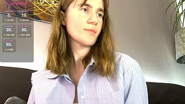 Snapshot of velina__ chatting on October 11, 3:48 pm velina online show from October 11, 3:48 pm