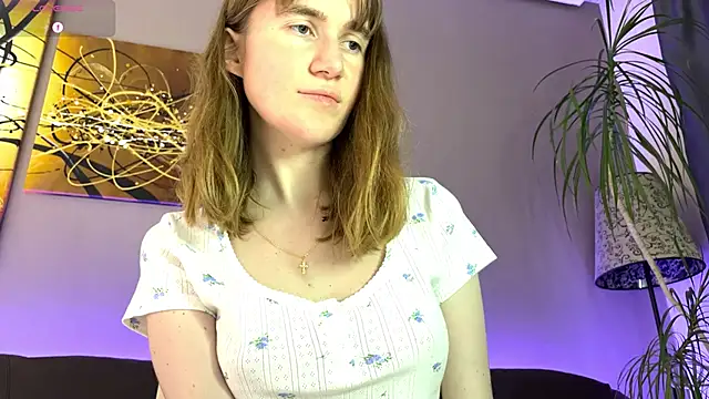 Snapshot of velina__ chatting on September 8, 4:39 pm velina online show from September 8, 4:39 pm