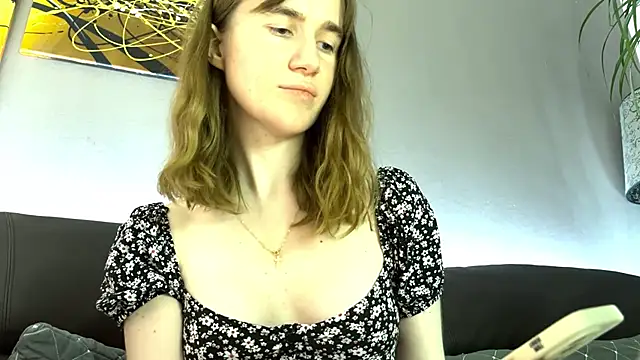 Snapshot of velina__ chatting on September 13, 7:00 pm velina online show from September 13, 7:00 pm