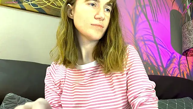 Snapshot of velina__ chatting on September 19, 7:46 pm velina online show from September 19, 7:46 pm