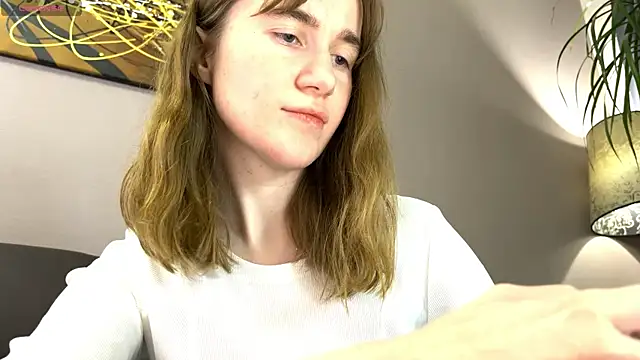 Snapshot of velina__ chatting on October 2, 8:03 pm velina online show from October 2, 8:03 pm