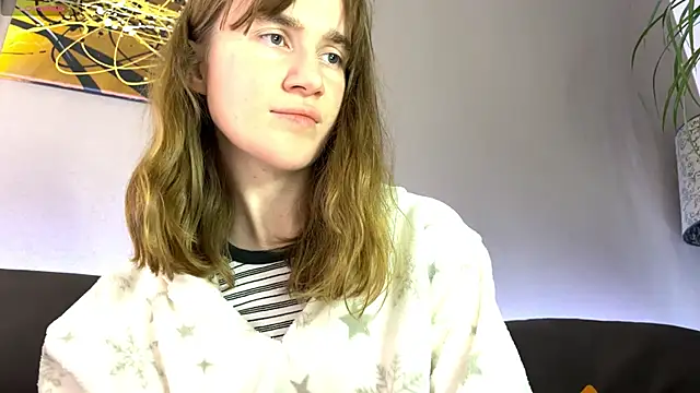 Snapshot of velina__ chatting on October 24, 8:27 pm velina online show from October 24, 8:27 pm