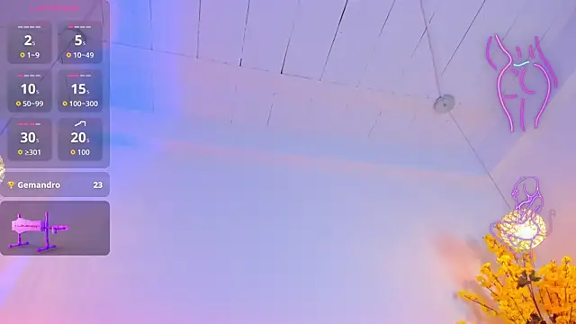 Snapshot of GabbieMonson chatting on October 27, 5:41 pm GabbieMonson online show from October 27, 5:41 pm