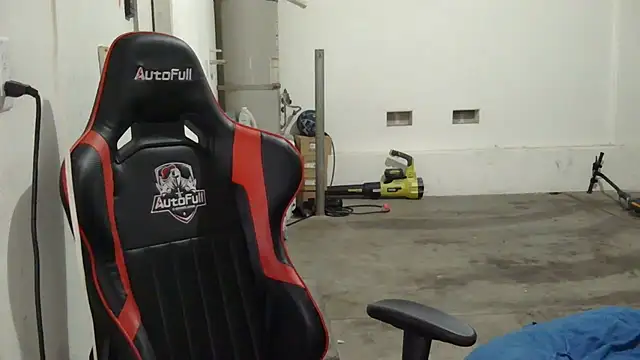 Snapshot of Gmajor chatting on September 22, 3:05 am Gmajor online show from September 22, 3:05 am