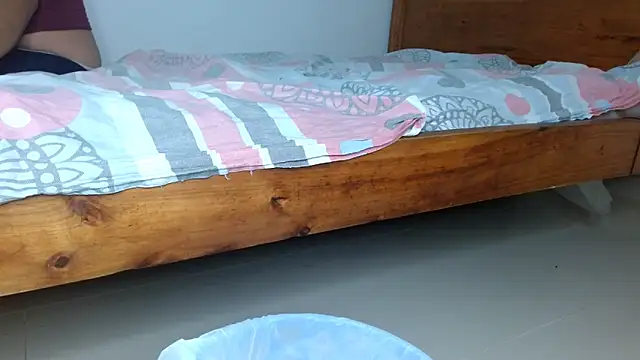 Snapshot of 69smallstar chatting on October 17, 9:40 pm 69smallstar online show from October 17, 9:40 pm