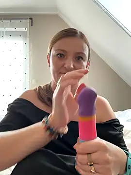 Velvetwitch87 online show from September 19, 12:37 pm