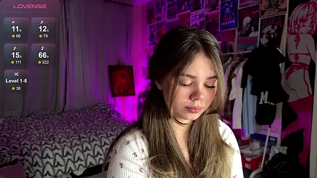 Snapshot of PinkiRay chatting on September 24, 5:23 pm PinkiRay online show from September 24, 5:23 pm