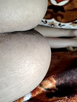 Hot pooja55 online show from February 10, 3:09 am