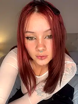 Snapshot of julse_ chatting on September 10, 10:54 pm julse online show from September 10, 10:54 pm