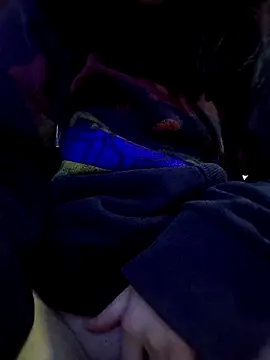 emmii cute online show from October 29, 12:15 am