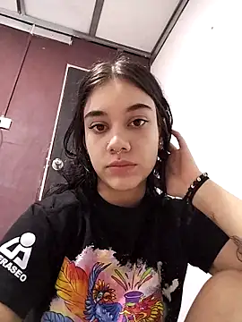 emmii cute online show from October 7, 12:26 am