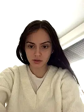 prettylittlefooxy online show from November 7, 10:32 am