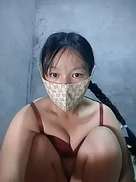 Snapshot of Lilyy-y chatting on October 26, 10:38 pm Lilyy-y online show from October 26, 10:38 pm