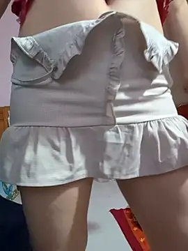 Snapshot of Lilyy-y chatting on September 25, 11:57 pm Lilyy-y online show from September 25, 11:57 pm