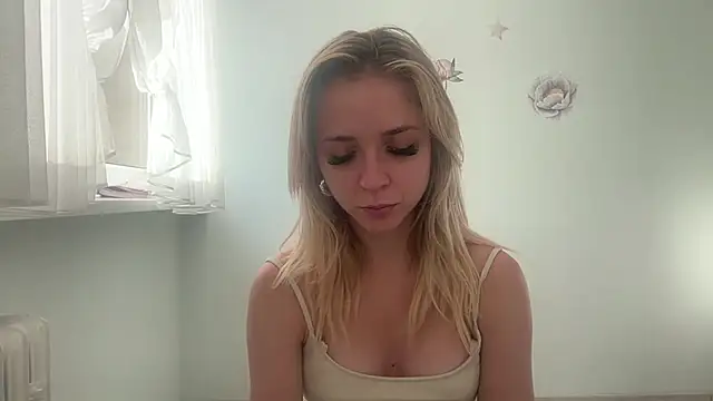ClaudiaAmore online show from September 15, 5:38 am