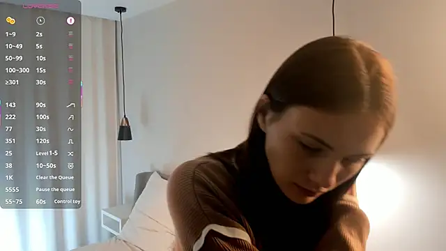 Snapshot of SirenaOstrem chatting on October 8, 1:10 am SirenaOstrem online show from October 8, 1:10 am