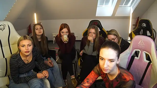  Lili 054 online show from September 26, 11:19 am